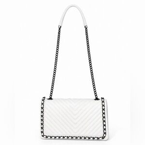 Elegant White Quilted Chain Shoulder Bag